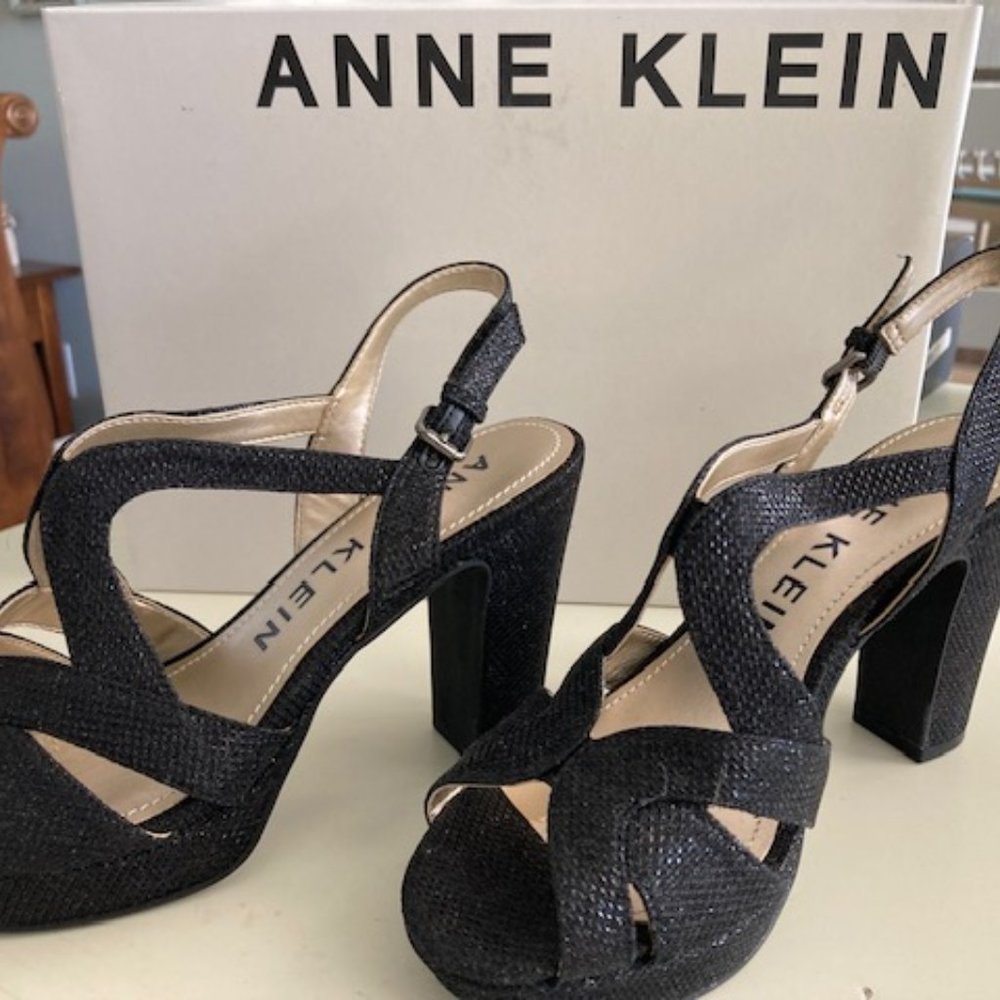 Anne Klein Akpetria Size 7 Black Shoes